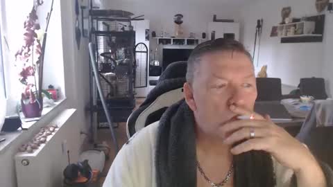 deinprinz2312 online show from November 17, 7:25 am