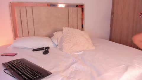 Snapshot of deisy_queen chatting on June 5, 8:25 pm Ricarda online show from June 5, 8:25 pm