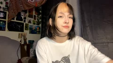 Alisa online show from April 8, 9:15 pm