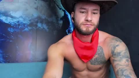 Snapshot of delessandro_world chatting on July 8, 3:27 pm Delessandro online show from July 8, 3:27 pm