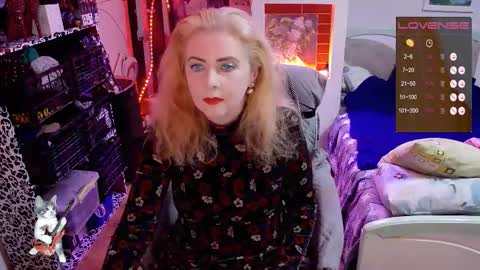 Snapshot of delicecat chatting on October 17, 8:11 pm Delicacat online show from October 17, 8:11 pm