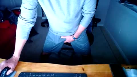 delicioso4u online show from April 21, 5:14 am