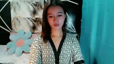 Snapshot of delicious_cum_girlxx chatting on November 19, 5:40 am delicious_cum_girlxx online show from November 19, 5:40 am