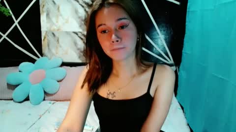 Snapshot of delicious_cum_girlxx chatting on December 17, 3:34 am delicious_cum_girlxx online show from December 17, 3:34 am