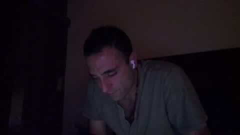 Snapshot of deliciousdick1983 chatting on February 6, 10:15 am deliciousdick1983 online show from February 6, 10:15 am