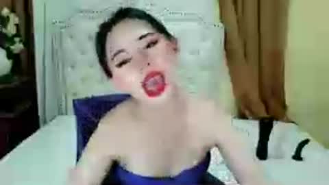 Snapshot of deliciously_sophie chatting on July 13, 7:00 am Sophie online show from July 13, 7:00 am