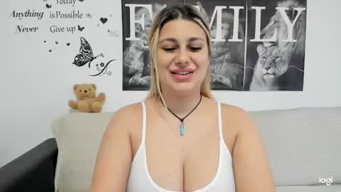 delightfulannemistress online show from December 12, 7:41 am