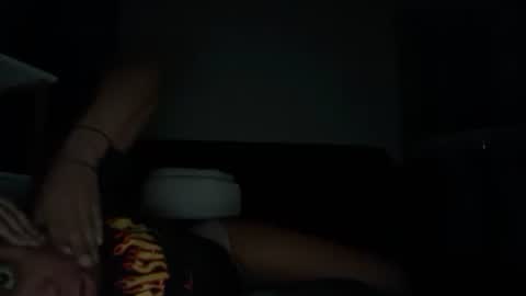 Snapshot of delightfuldark chatting on December 5, 9:18 am delightfuldark online show from December 5, 9:18 am