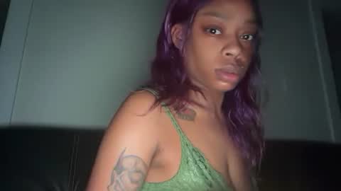 delightfuldark online show from January 18, 3:38 pm