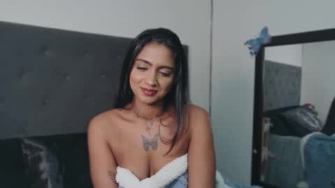 Snapshot of delilah_blazee chatting on June 2, 6:37 am Delilah Blaze online show from June 2, 6:37 am