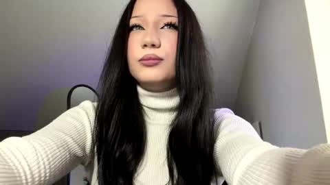 Milana  online show from May 13, 1:19 pm