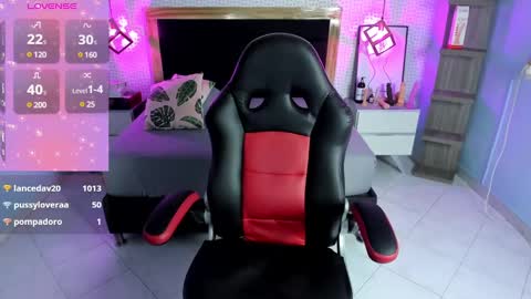 delilaquinn online show from March 12, 3:18 pm