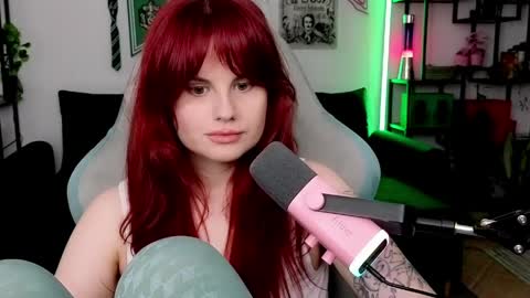 Snapshot of dellacrush_ chatting on May 3, 5:30 pm dellacrush_ online show from May 3, 5:30 pm