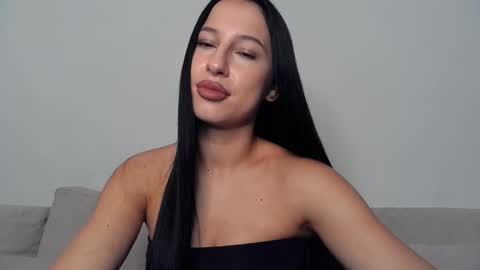 Snapshot of delly_love chatting on September 14, 7:57 pm delly_love online show from September 14, 7:57 pm