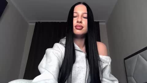 Snapshot of delly_love chatting on October 6, 7:44 pm delly_love online show from October 6, 7:44 pm