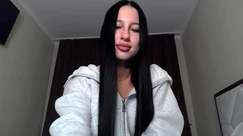 Snapshot of delly_love chatting on October 13, 7:36 pm delly_love online show from October 13, 7:36 pm