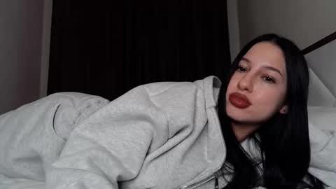 Snapshot of delly_love chatting on October 16, 7:26 pm delly_love online show from October 16, 7:26 pm