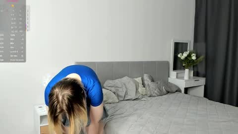 Evelyn online show from April 14, 7:36 am