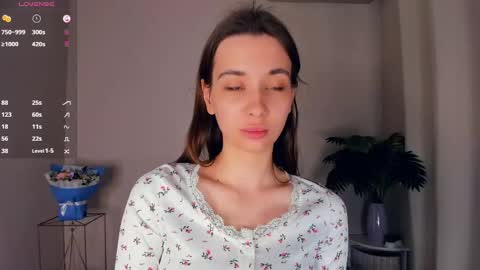 Eliza online show from April 10, 9:03 am