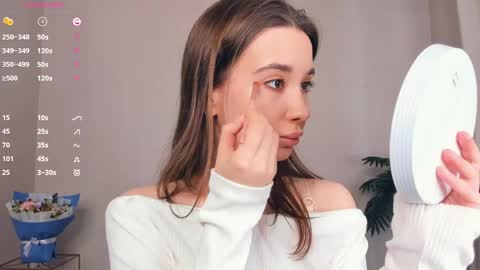 Eliza online show from April 12, 11:15 am