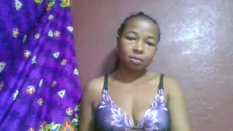 Snapshot of delphin774164 chatting on February 12, 6:19 am delphin774164 online show from February 12, 6:19 am