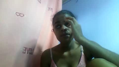 delphine online show from March 29, 8:25 am