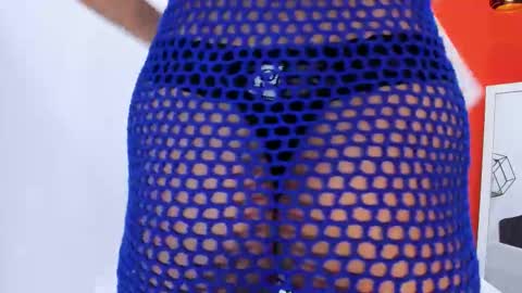 Snapshot of demi_hot69 chatting on February 22, 11:31 am Demi online show from February 22, 11:31 am