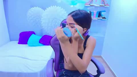 DEMI online show from December 2, 12:43 pm