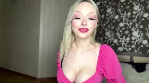 Snapshot of demilodge chatting on November 13, 1:32 pm Demi online show from November 13, 1:32 pm