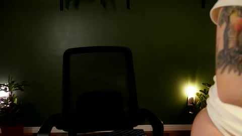 Snapshot of demmetria chatting on June 1, 5:58 pm demmetria online show from June 1, 5:58 pm