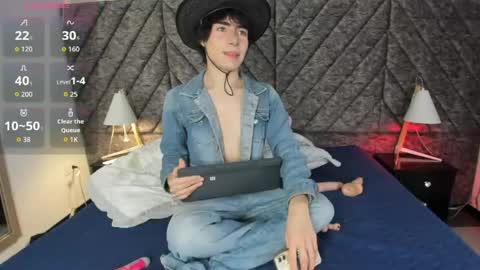   online show from June 1, 12:29 pm