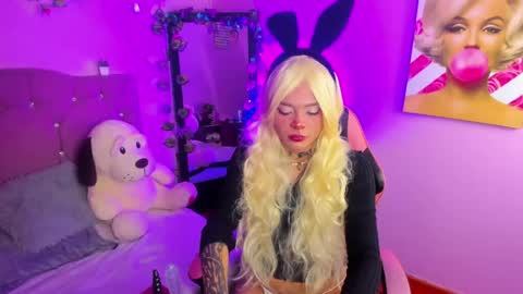 Maki  online show from April 14, 6:08 am