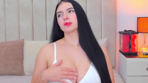 Snapshot of demyrose chatting on January 11, 7:17 am DEMY online show from January 11, 7:17 am