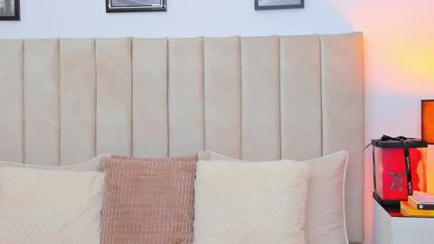 Snapshot of demyrose chatting on February 5, 10:19 am DEMY online show from February 5, 10:19 am