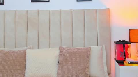 Snapshot of demyrose chatting on February 11, 2:35 am DEMY online show from February 11, 2:35 am