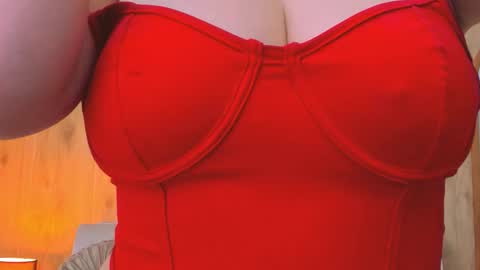 Snapshot of demyrose chatting on September 17, 1:07 am DEMY online show from September 17, 1:07 am