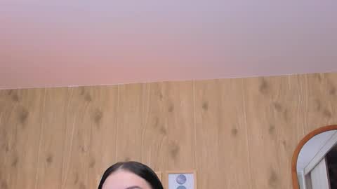 Snapshot of demyrose chatting on October 18, 1:30 am DEMY online show from October 18, 1:30 am