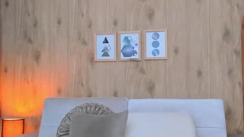 Snapshot of demyrose chatting on October 20, 5:41 am DEMY online show from October 20, 5:41 am