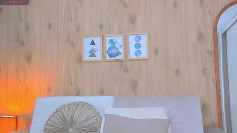 Snapshot of demyrose chatting on November 20, 2:56 am DEMY online show from November 20, 2:56 am