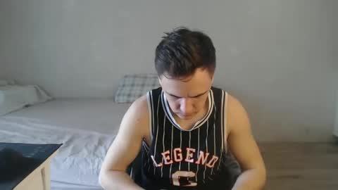 den4ik_sport online show from April 9, 7:14 am