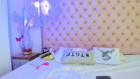 denisse_logan online show from April 6, 3:04 am