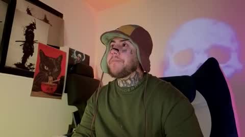 Snapshot of denjig chatting on November 4, 3:16 am Oliver online show from November 4, 3:16 am