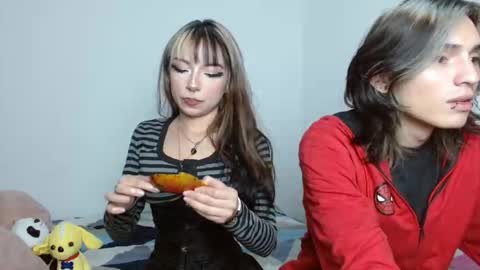 Snapshot of denjireze chatting on January 12, 3:01 am denjireze online show from January 12, 3:01 am