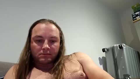 Snapshot of dennis210586 chatting on December 22, 2:38 pm dennis210586 online show from December 22, 2:38 pm