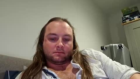 Snapshot of dennis210586 chatting on December 31, 2:29 am dennis210586 online show from December 31, 2:29 am