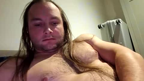 Snapshot of dennis210586 chatting on February 1, 2:05 am dennis210586 online show from February 1, 2:05 am