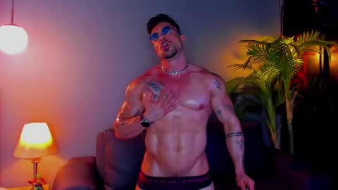 dennis_cox_ online show from October 19, 10:54 pm