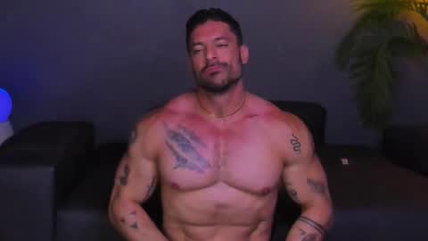 dennis_cox_ online show from November 22, 2:49 pm