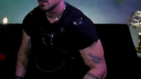 dennis_cox_ online show from April 9, 9:58 am