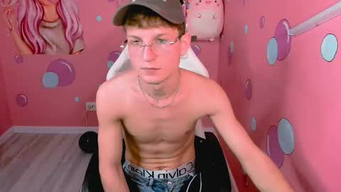 Snapshot of dennis_rodriguez chatting on November 26, 4:52 pm Dennis online show from November 26, 4:52 pm